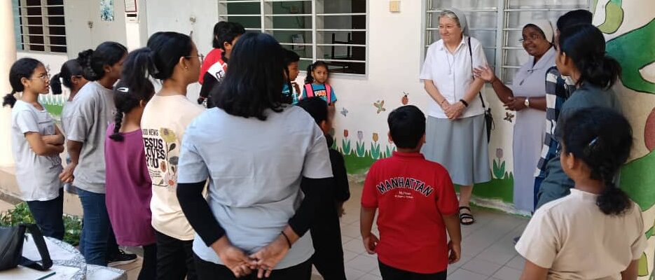 Canossian sisters visiting St. Joseph's Home